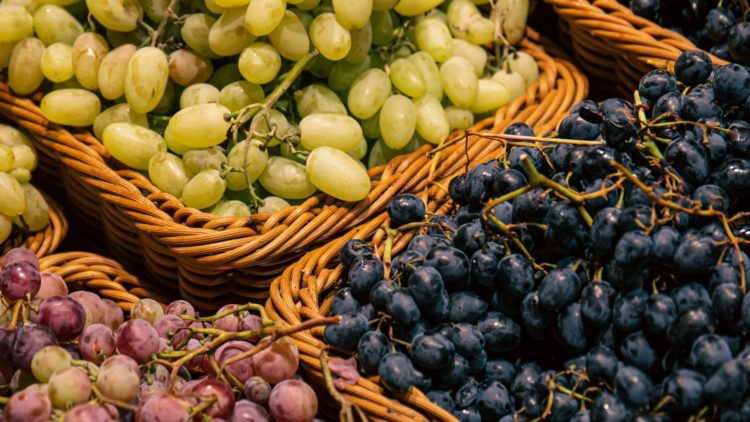 uvas en los supermercados, uvas de fin de año